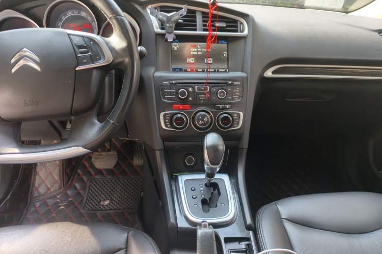 Used Citroen C4L 2014 1.8L Intelligent Drive Automatic Dynamic Model Audio And AC Panel