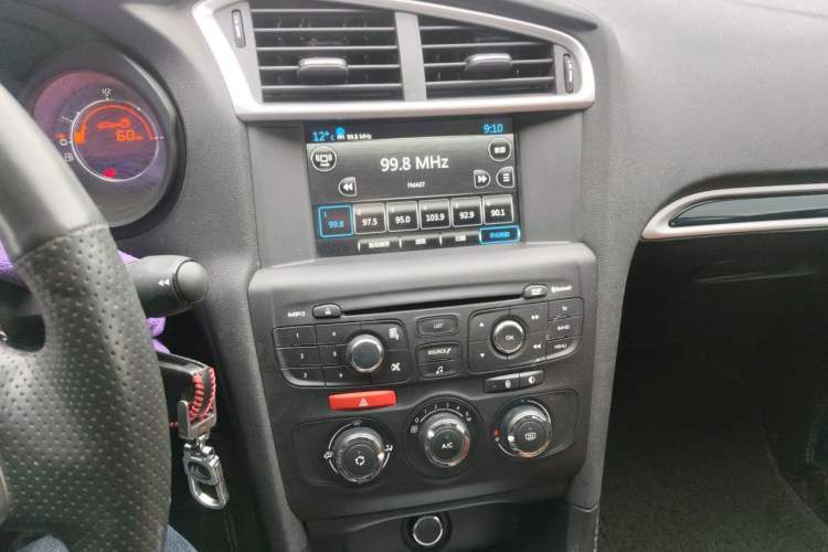 Used Citroen C4L 2014 1.8L Intelligent Drive Manual Enjoyment Model Audio And AC Panel