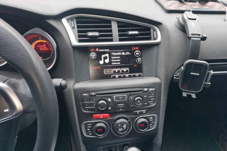 Used Citroen C4L 2014 1.6THP Intelligent Drive Automatic Dynamic Model Audio And AC Panel