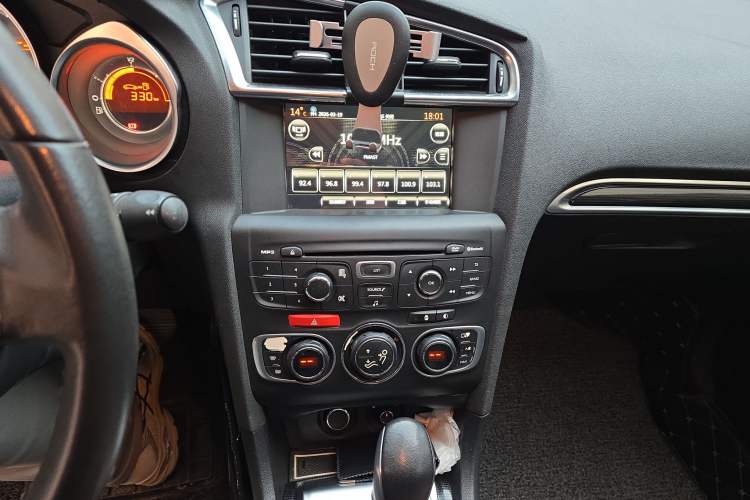 Used Citroen C4L 2014 1.6THP Intelligent Drive Automatic Dynamic Model Audio And AC Panel