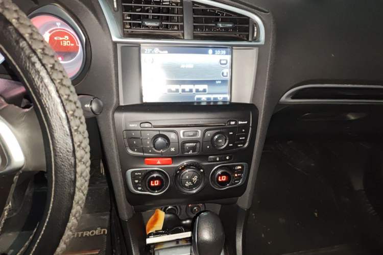 Used Citroen C4L 2014 1.8L Intelligent Drive Automatic Dynamic Model Audio And AC Panel