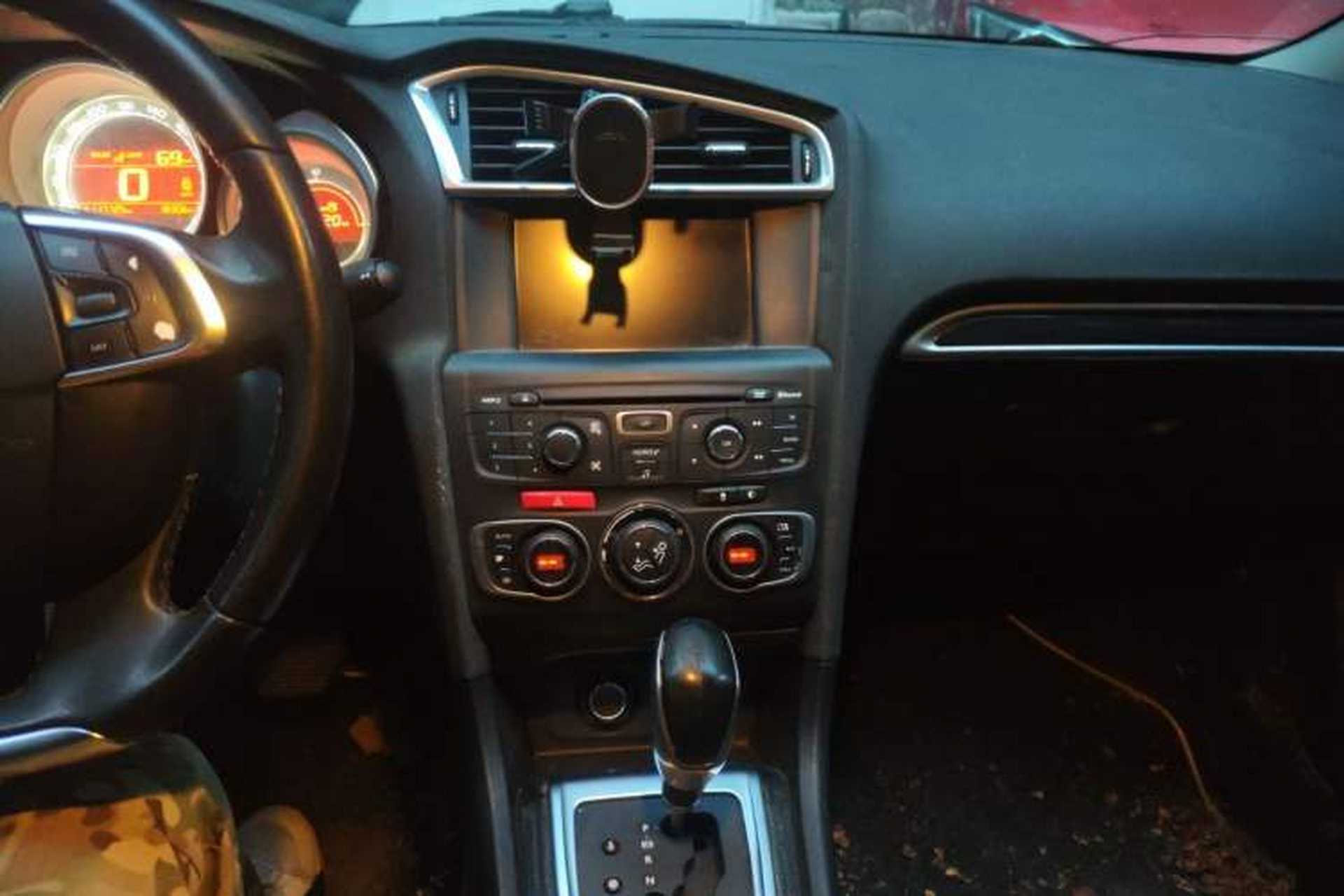Used Citroen C4L 2014 1.6THP Intelligent Drive Automatic Dynamic Model Audio And AC Panel