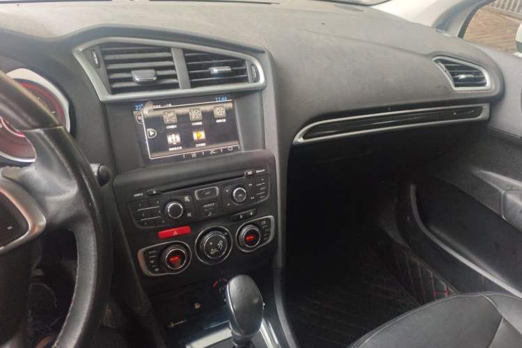 Used Citroen C4L 2014 1.6THP Intelligent Drive Automatic Dynamic Model Audio And AC Panel