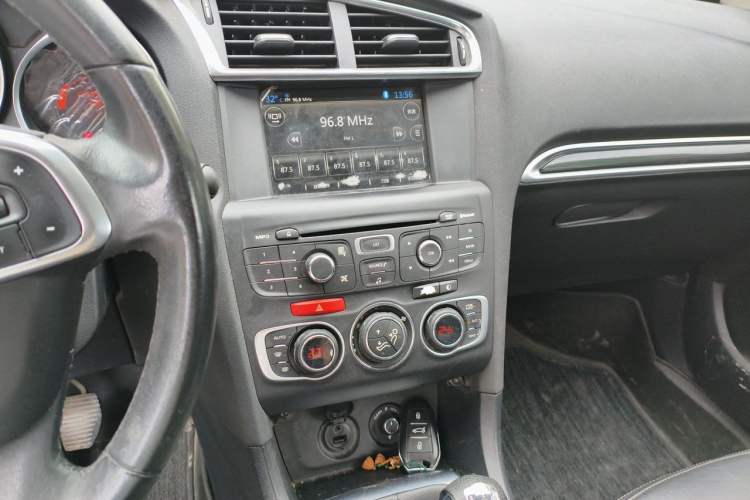 Used Citroen C4L 2014 1.8L Intelligent Drive Manual Version – Dynamic Edition Audio And AC Panel