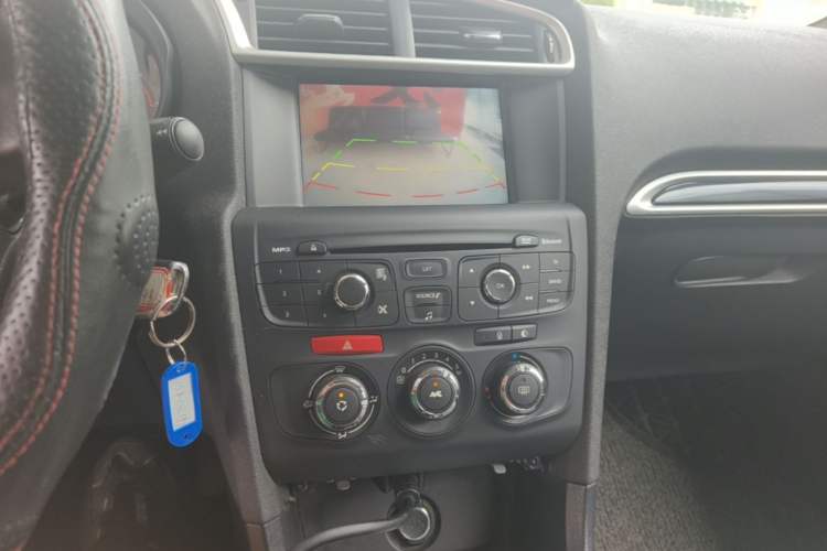Used Citroen C4L 2014 1.8L Intelligent Drive Manual Enjoyment Model Audio And AC Panel