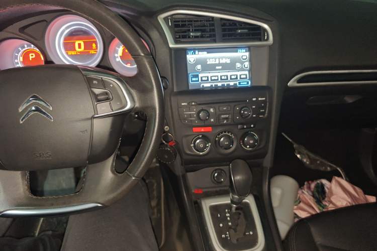 Used Citroen C4L 2014 1.8L Intelligent Drive Automatic Enjoyment Model Audio And AC Panel