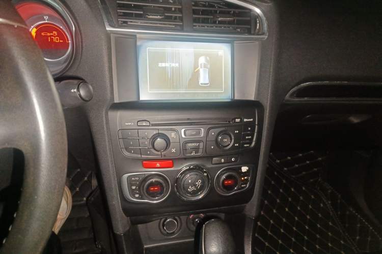 Used Citroen C4L 2014 1.8L Intelligent Drive Automatic Dynamic Model Audio And AC Panel