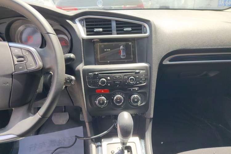 Used Citroen C4L 2014 1.8L Intelligent Drive Automatic Enjoyment Model Audio And AC Panel
