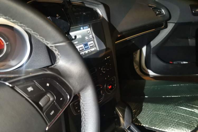 Used Citroen C4L 2014 1.8L Intelligent Drive Automatic Dynamic Model Audio And AC Panel