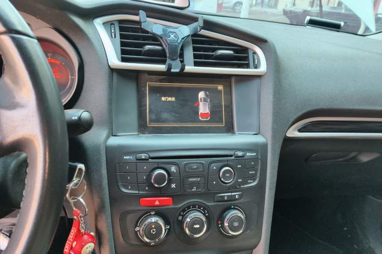 Used Citroen C4L 2014 1.8L Intelligent Drive Manual Enjoyment Model Audio And AC Panel