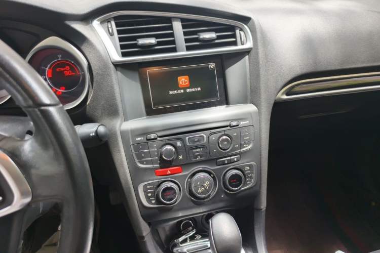 Used Citroen C4L 2014 1.6THP Intelligent Drive Automatic Dynamic Model Audio And AC Panel