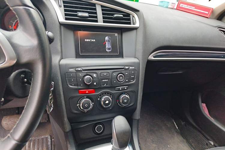 Used Citroen C4L 2014 1.8L Intelligent Drive Automatic Enjoyment Model Audio And AC Panel