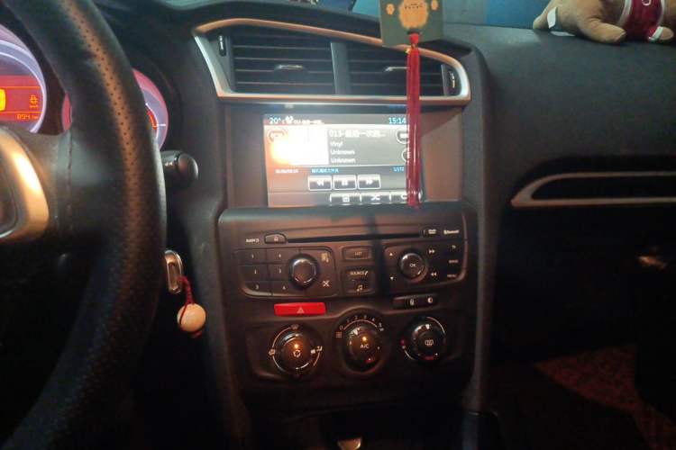 Used Citroen C4L 2014 1.8L Intelligent Drive Manual Enjoyment Model Audio And AC Panel