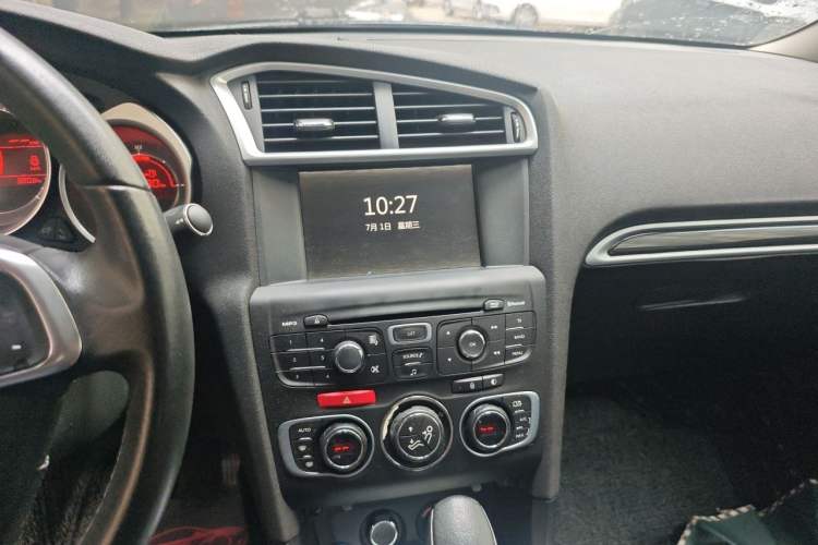 Used Citroen C4L 2014 1.8L Intelligent Drive Automatic Dynamic Model Audio And AC Panel