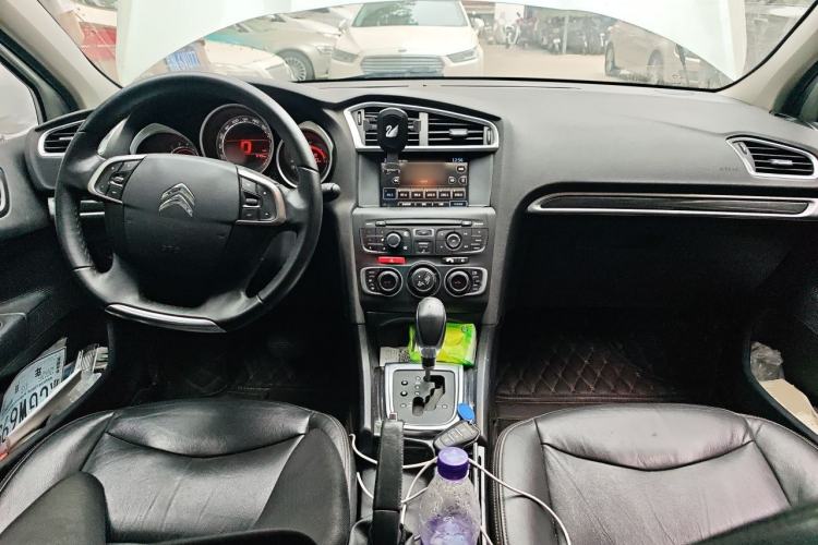 Used Citroen C4L 2014 1.8L Connected Car Edition Automatic Dynamic Model Center Console
