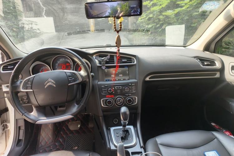 Used Citroen C4L 2014 1.8L Intelligent Drive Automatic Dynamic Model Center Console