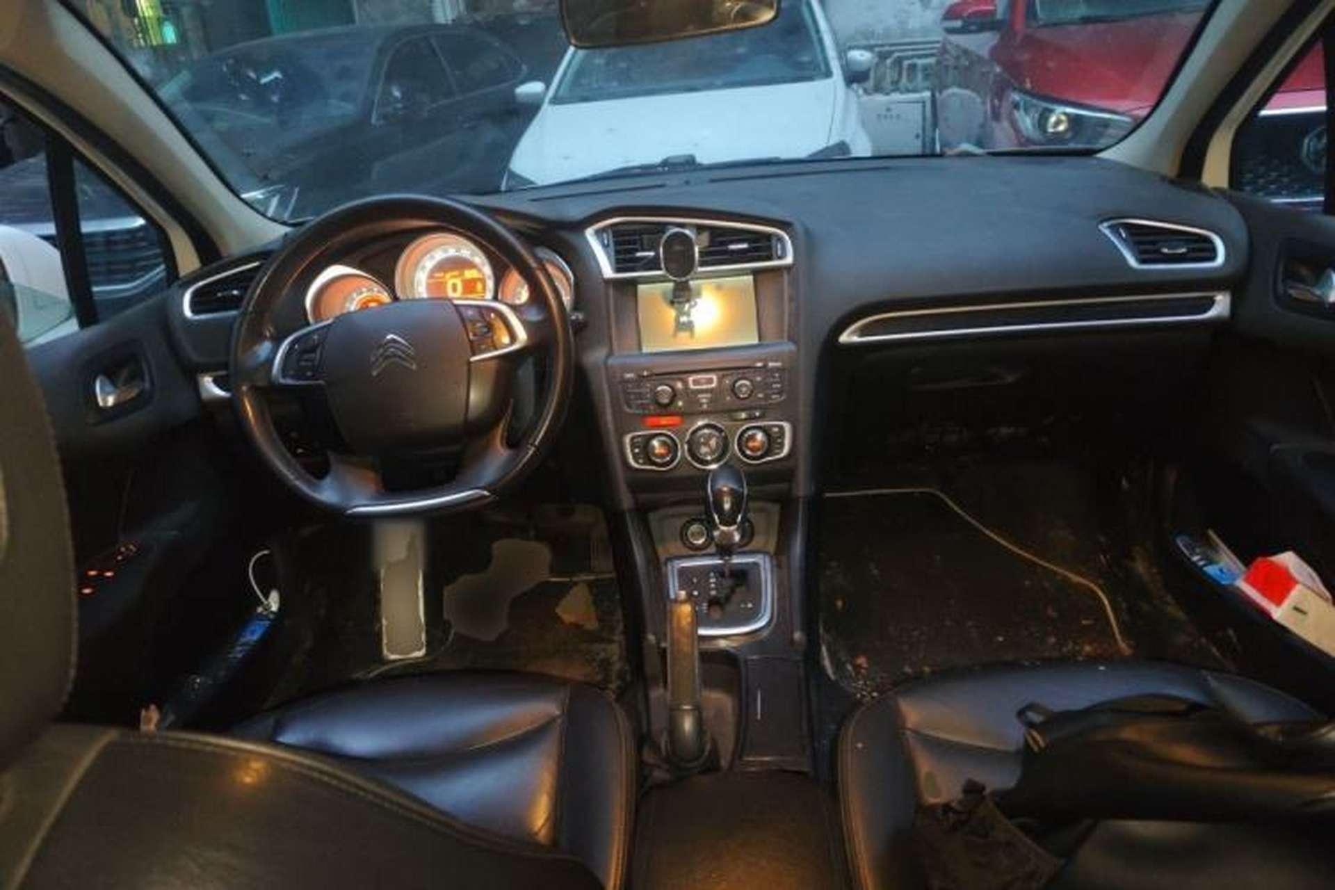 Used Citroen C4L 2014 1.6THP Intelligent Drive Automatic Dynamic Model Center Console