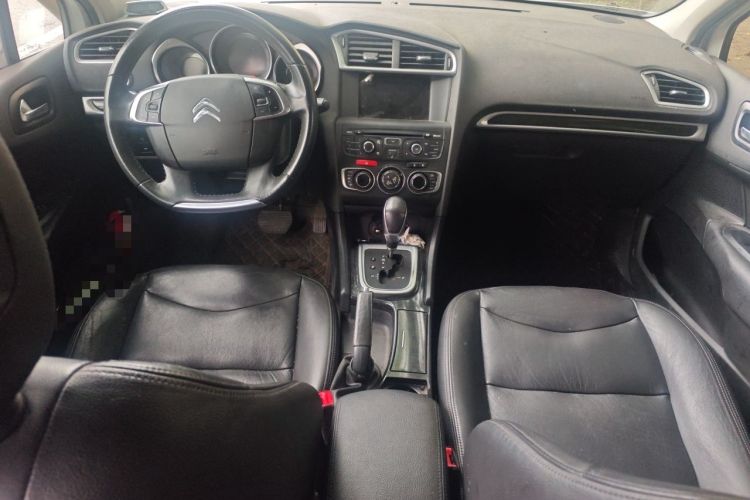 Used Citroen C4L 2014 1.6THP Intelligent Drive Automatic Dynamic Model Center Console