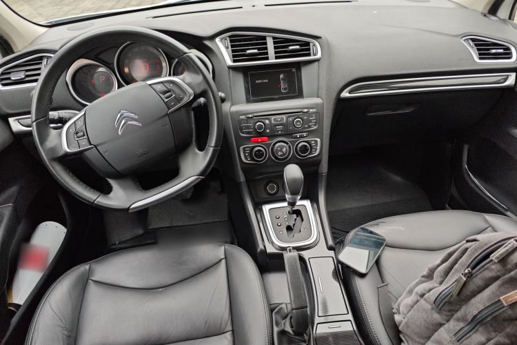 Used Citroen C4L 2014 1.8L Intelligent Drive Automatic Dynamic Model Center Console