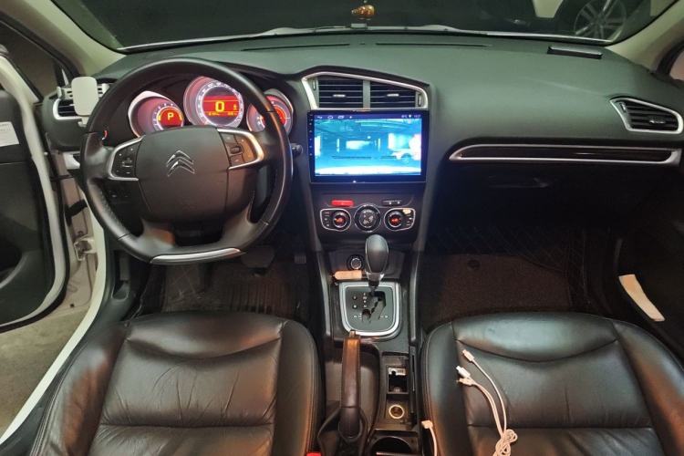 Used Citroen C4L 2014 1.8L Intelligent Drive Automatic Dynamic Model Center Console