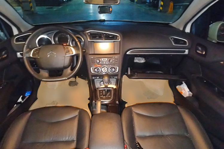 Used Citroen C4L 2014 1.8L Intelligent Drive Automatic Dynamic Model Center Console
