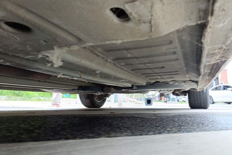 Used Citroen C4L 2014 1.8L Intelligent Drive Manual Version – Dynamic Edition Chassis Front Left