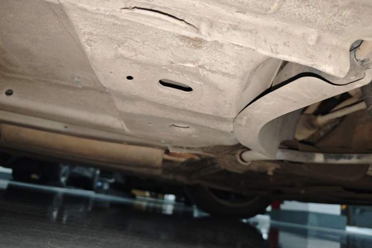 Used Citroen C4L 2014 1.6THP Intelligent Drive Automatic Dynamic Model Chassis Front Right