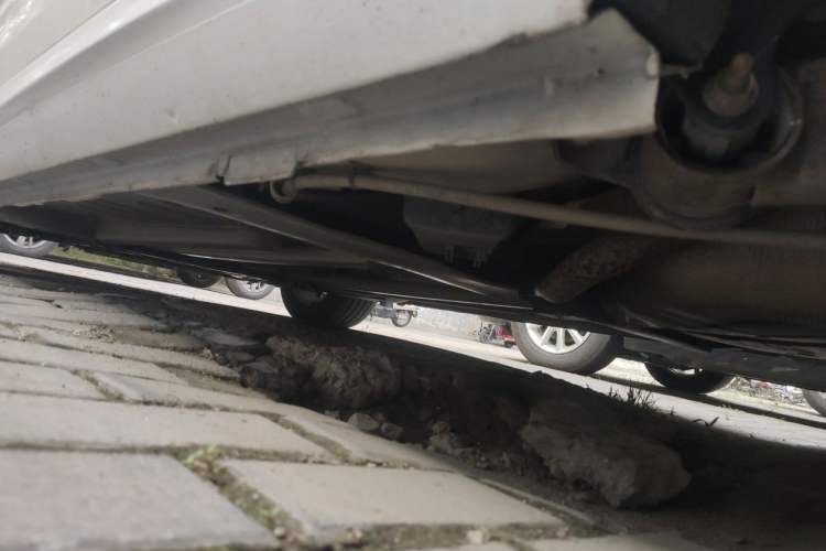 Used Citroen C4L 2014 1.8L Intelligent Drive Automatic Dynamic Model Chassis Rear Left
