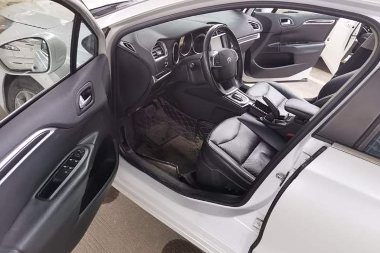 Used Citroen C4L 2014 1.6THP Intelligent Drive Automatic Dynamic Model Driver Seat