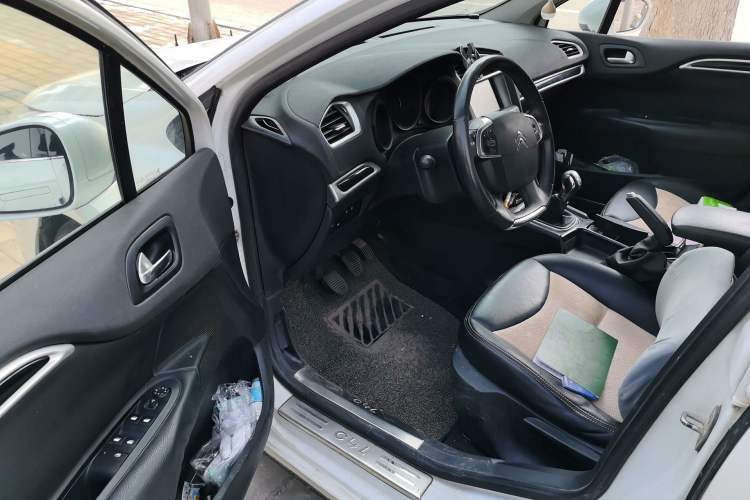 Used Citroen C4L 2014 1.8L Intelligent Drive Manual Enjoyment Model Driver Seat