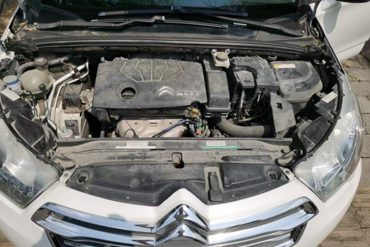 Used Citroen C4L 2014 1.8L Intelligent Drive Manual Version – Dynamic Edition Engine Bay