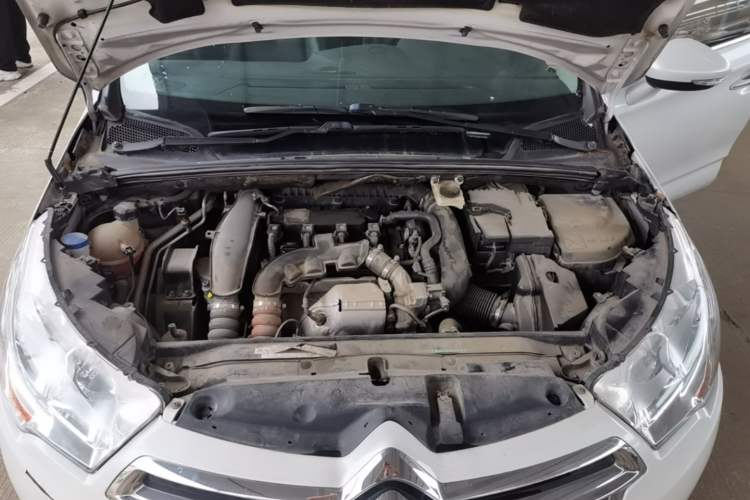 Used Citroen C4L 2014 1.6THP Intelligent Drive Automatic Dynamic Model Engine Bay