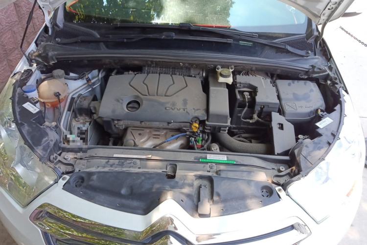 Used Citroen C4L 2014 1.8L Intelligent Drive Automatic Dynamic Model Engine Bay