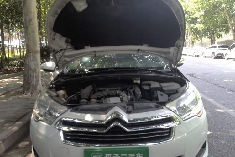 Used Citroen C4L 2014 1.6THP Intelligent Drive Automatic Dynamic Model Engine Bay