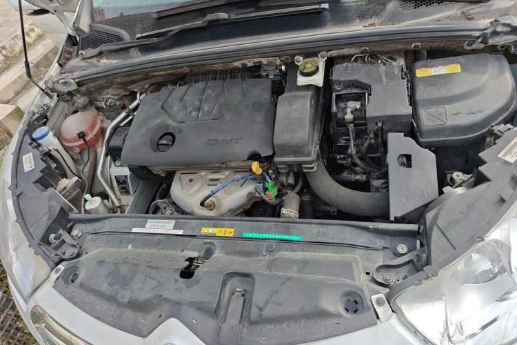 Used Citroen C4L 2014 1.8L Intelligent Drive Manual Version – Dynamic Edition Engine Bay
