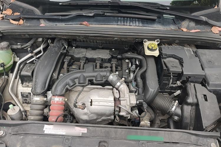 Used Citroen C4L 2014 1.6THP Intelligent Drive Automatic Dynamic Model Engine Bay