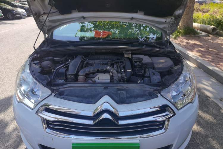 Used Citroen C4L 2014 1.6THP Intelligent Drive Automatic Dynamic Model Engine Bay