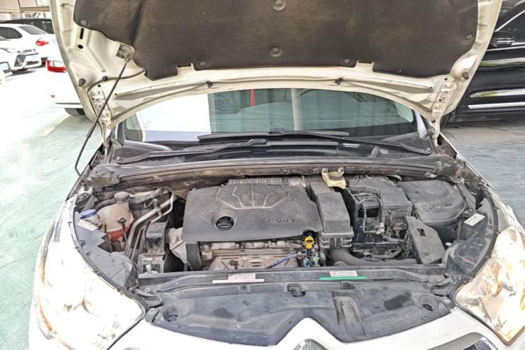 Used Citroen C4L 2014 1.8L Intelligent Drive Automatic Dynamic Model Engine Bay