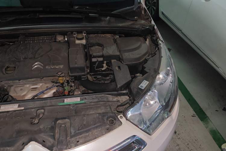 Used Citroen C4L 2014 1.8L Intelligent Drive Automatic Dynamic Model Engine Bay Left