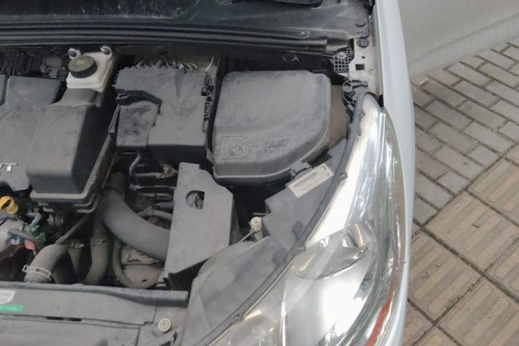 Used Citroen C4L 2014 1.8L Intelligent Drive Automatic Dynamic Model Engine Bay Left