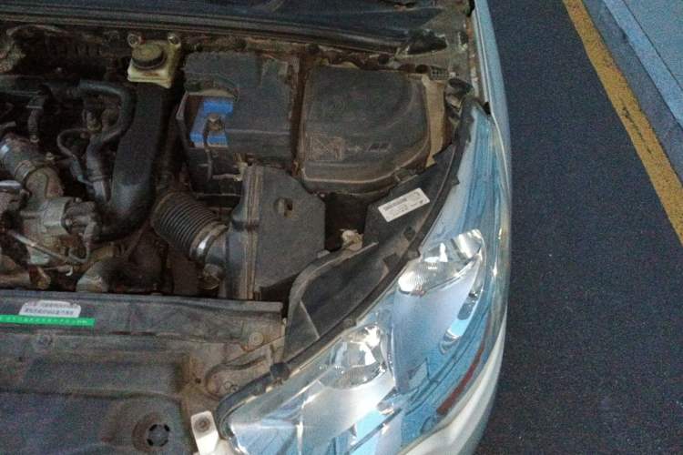 Used Citroen C4L 2014 1.6THP Intelligent Drive Automatic Dynamic Model Engine Bay Left