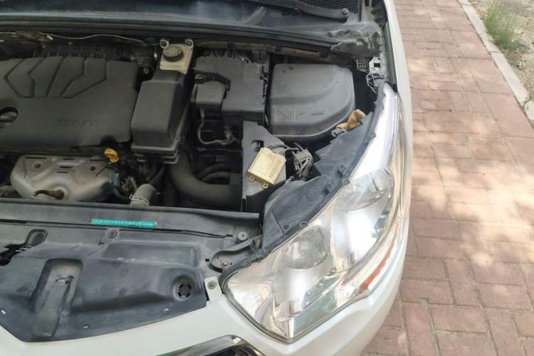 Used Citroen C4L 2014 1.8L Intelligent Drive Automatic Dynamic Model Engine Bay Left