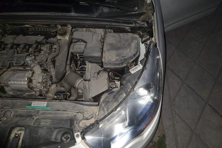 Used Citroen C4L 2014 1.6THP Intelligent Drive Automatic Dynamic Model Engine Bay Left