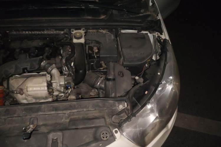 Used Citroen C4L 2014 1.6THP Intelligent Drive Automatic Dynamic Model Engine Bay Left
