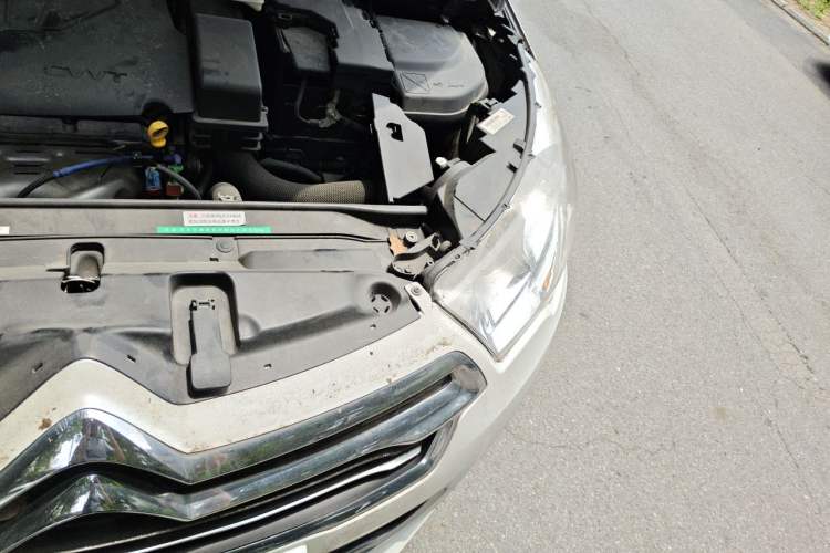 Used Citroen C4L 2014 1.8L Intelligent Drive Automatic Dynamic Model Engine Bay Left