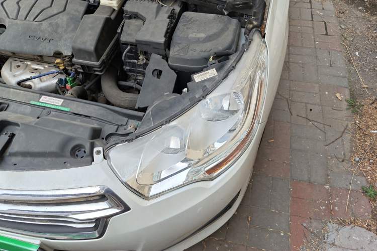 Used Citroen C4L 2014 1.8L Intelligent Drive Automatic Dynamic Model Engine Bay Left