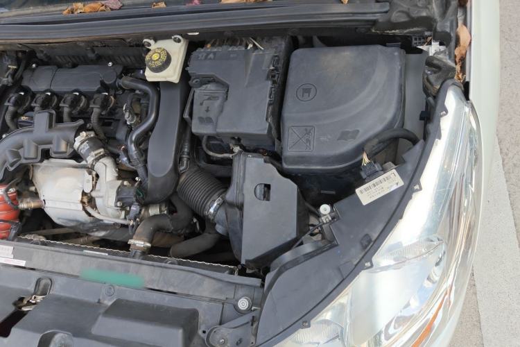 Used Citroen C4L 2014 1.6THP Intelligent Drive Automatic Dynamic Model Engine Bay Left