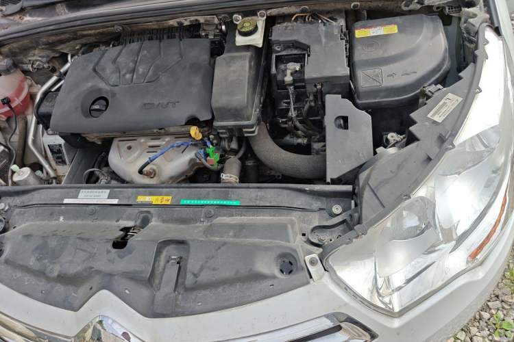 Used Citroen C4L 2014 1.8L Intelligent Drive Manual Version – Dynamic Edition Engine Bay Left