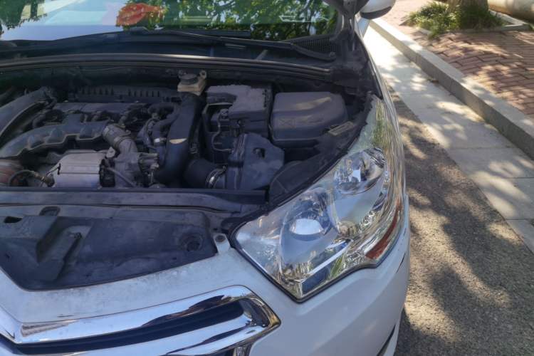 Used Citroen C4L 2014 1.6THP Intelligent Drive Automatic Dynamic Model Engine Bay Left