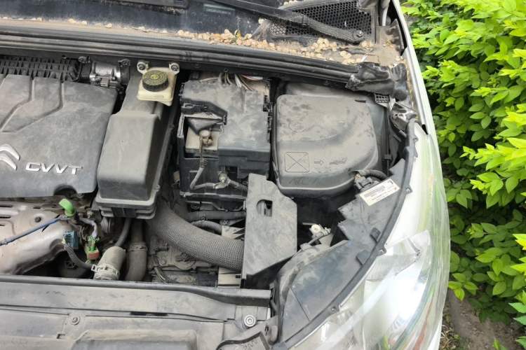 Used Citroen C4L 2014 1.8L Intelligent Drive Automatic Enjoyment Model Engine Bay Left